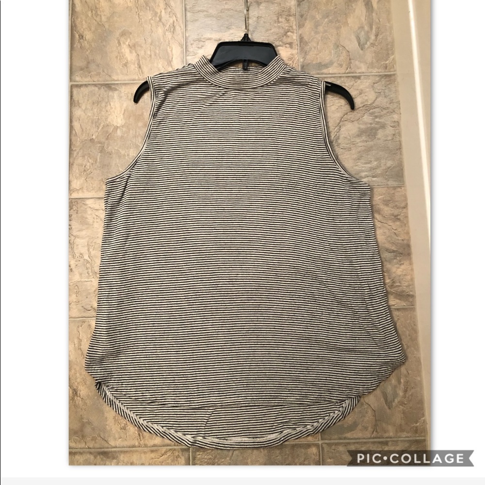 Black and white striped tunic high neck
